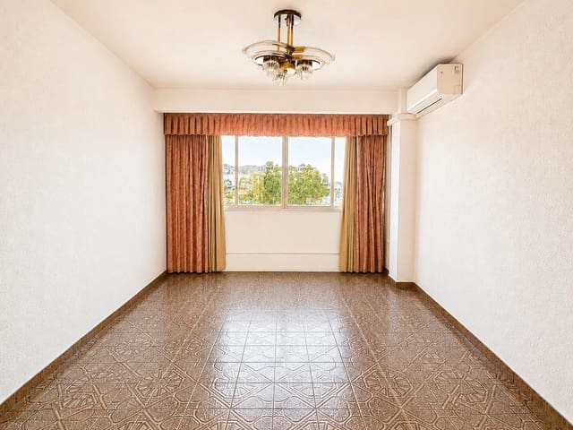 4 soveværelse Lejlighed til salg i Alipark, Alicante by - € 170.000 (Ref: 9907513)