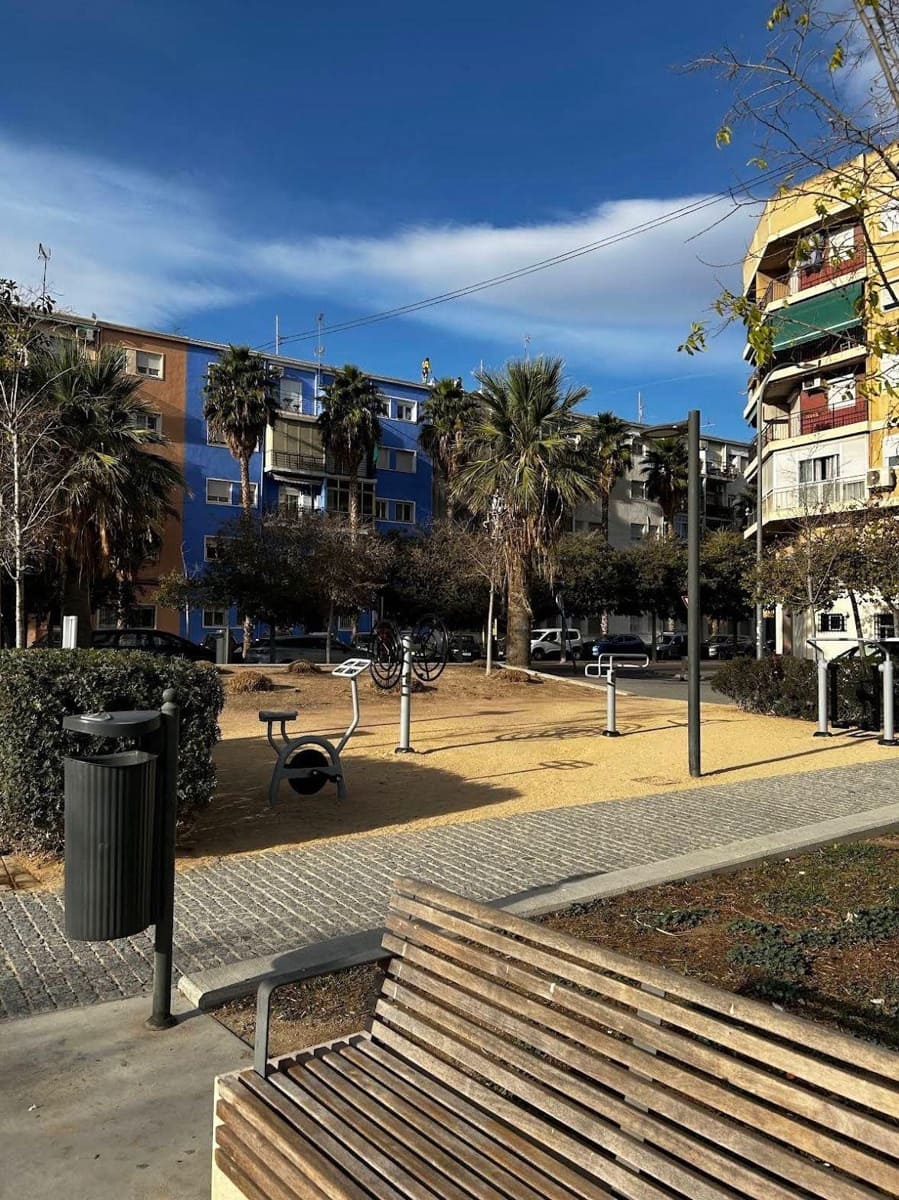 Piso de 4 habitaciones en Alicante / Alacant ciudad en venta - 170.000 € (Ref: 9907513)