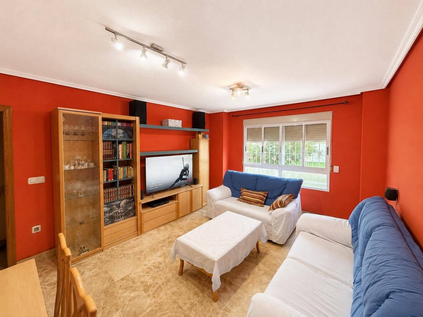 3 bedroom Apartment for sale in Alicante / Alacant city with garage - € 185,000 (Ref: 9910993)
