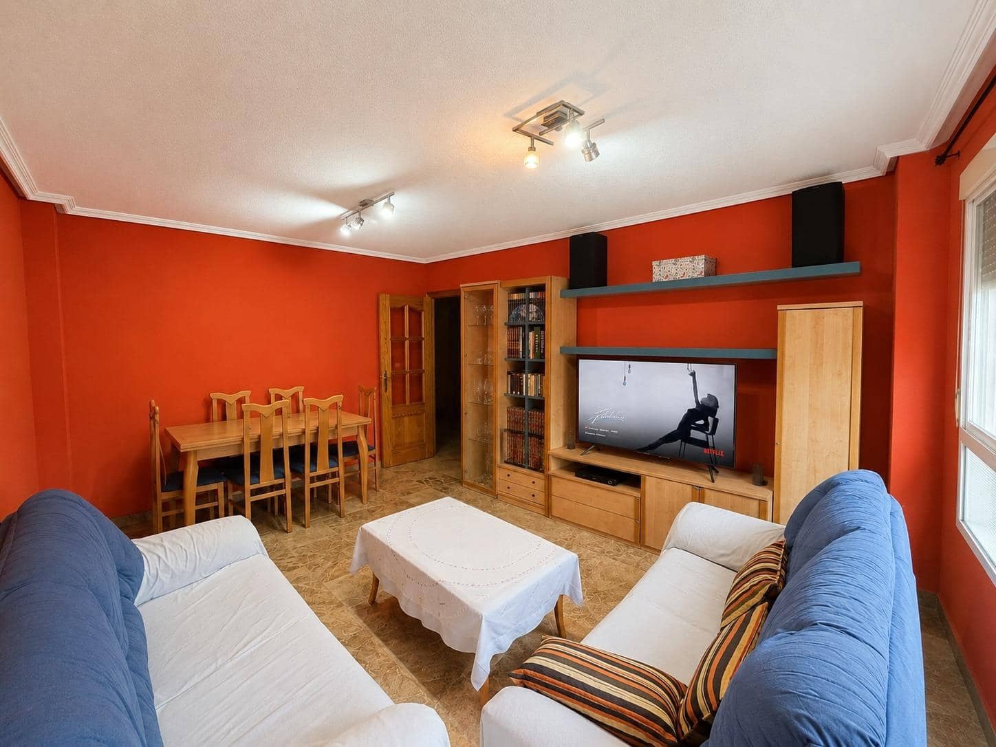 3 bedroom Apartment for sale in Alicante / Alacant city with garage - € 185,000 (Ref: 9910993)