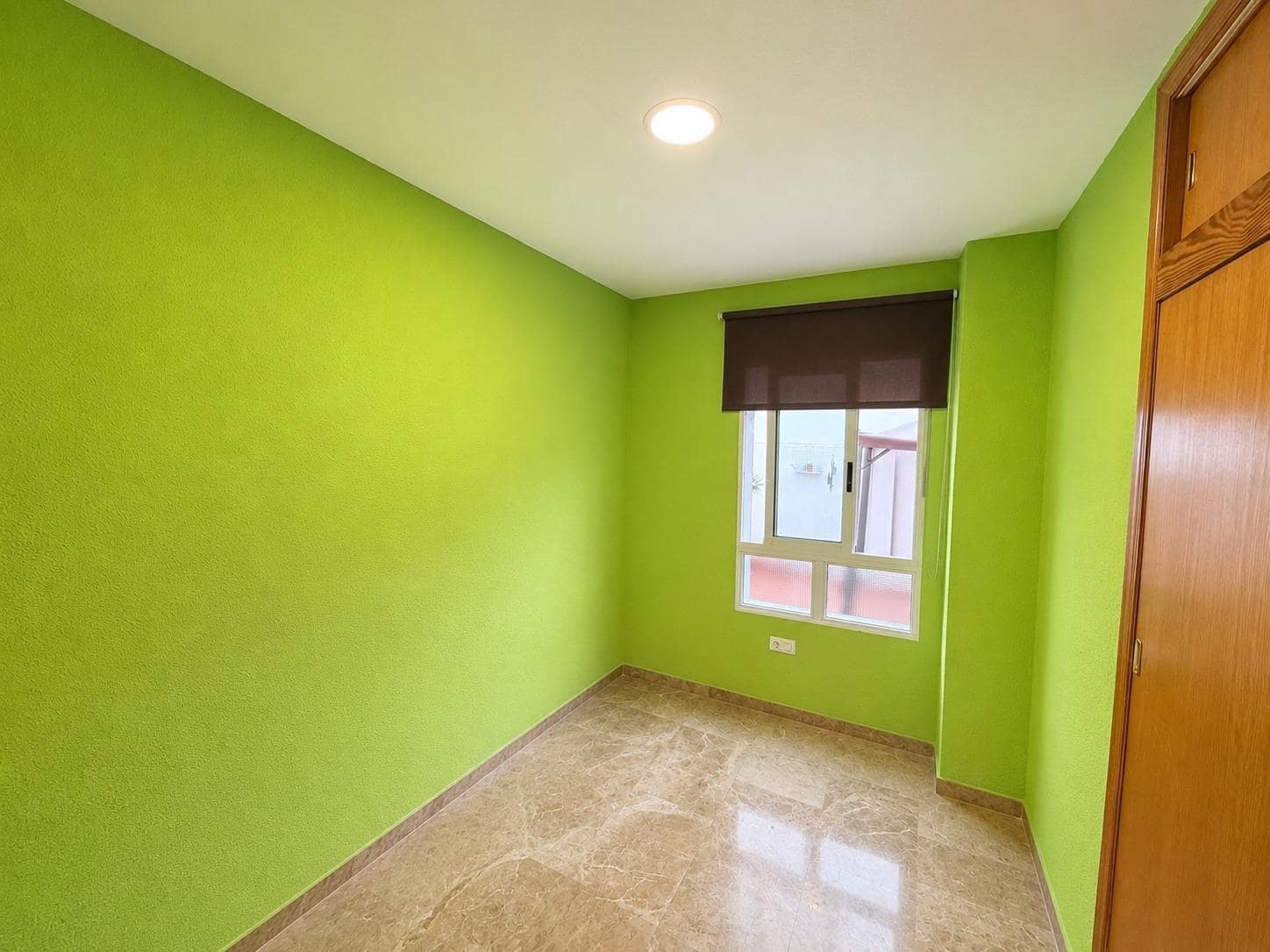 3 bedroom Apartment for sale in Alicante / Alacant city with garage - € 185,000 (Ref: 9910993)