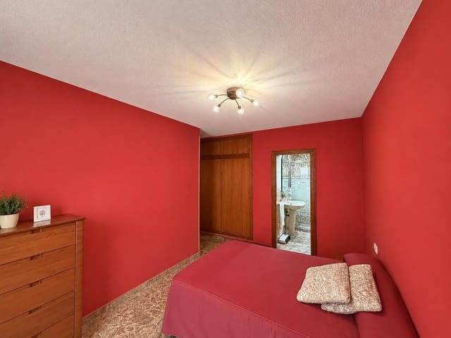 3 bedroom Apartment for sale in Alicante / Alacant city with garage - € 185,000 (Ref: 9910993)