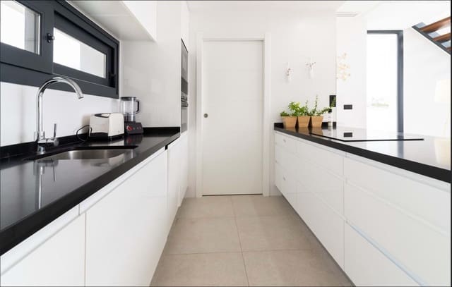 Villa/Maison de 3 chambres à louer à Finestrat avec piscine - 4 500 € (Ref: 9922264)