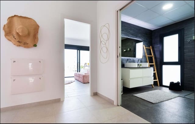 Villa/Maison de 3 chambres à louer à Finestrat avec piscine - 4 500 € (Ref: 9922264)