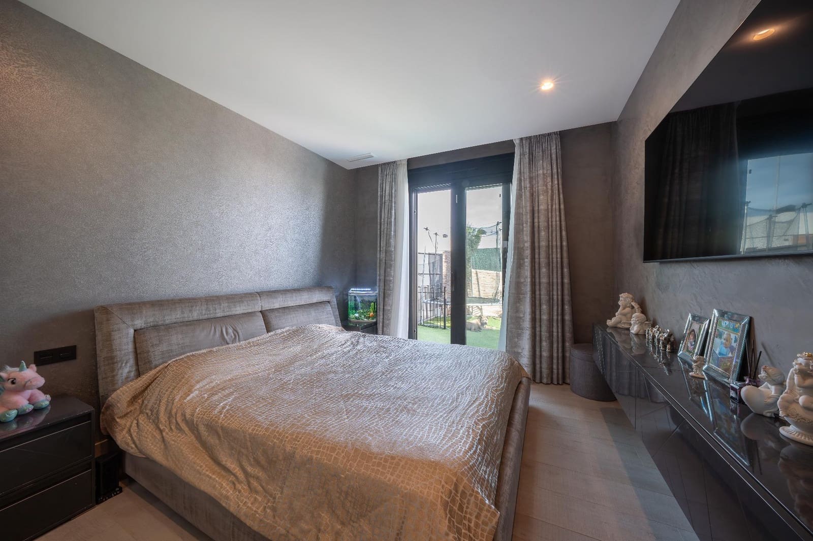 3 soverom Villa til leie i Finestrat med svømmebasseng garasje - € 4 500 (Ref: 9927357)