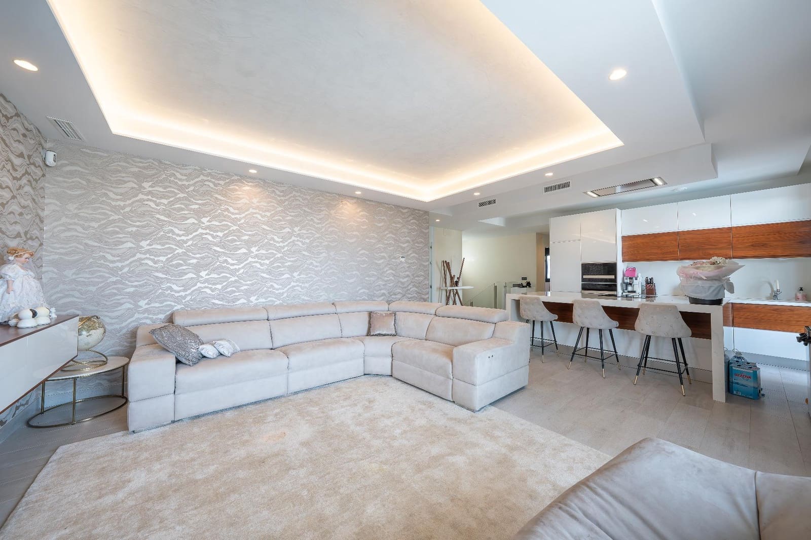 3 soverom Villa til leie i Finestrat med svømmebasseng garasje - € 4 500 (Ref: 9927357)