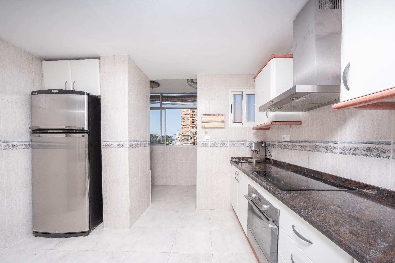 3 sovrum Lägenhet till salu i Playa de San Juan med pool garage - 430 000 € (Ref: 9929338)