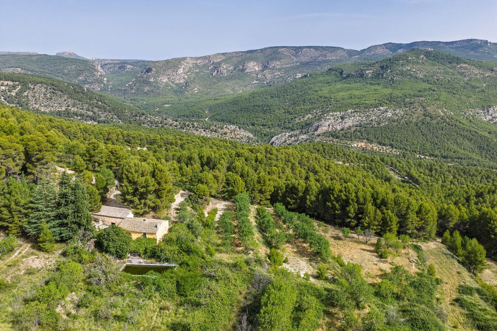 4 bedroom Finca/Country House for sale in Moratalla with pool - € 349,000 (Ref: 9929339)