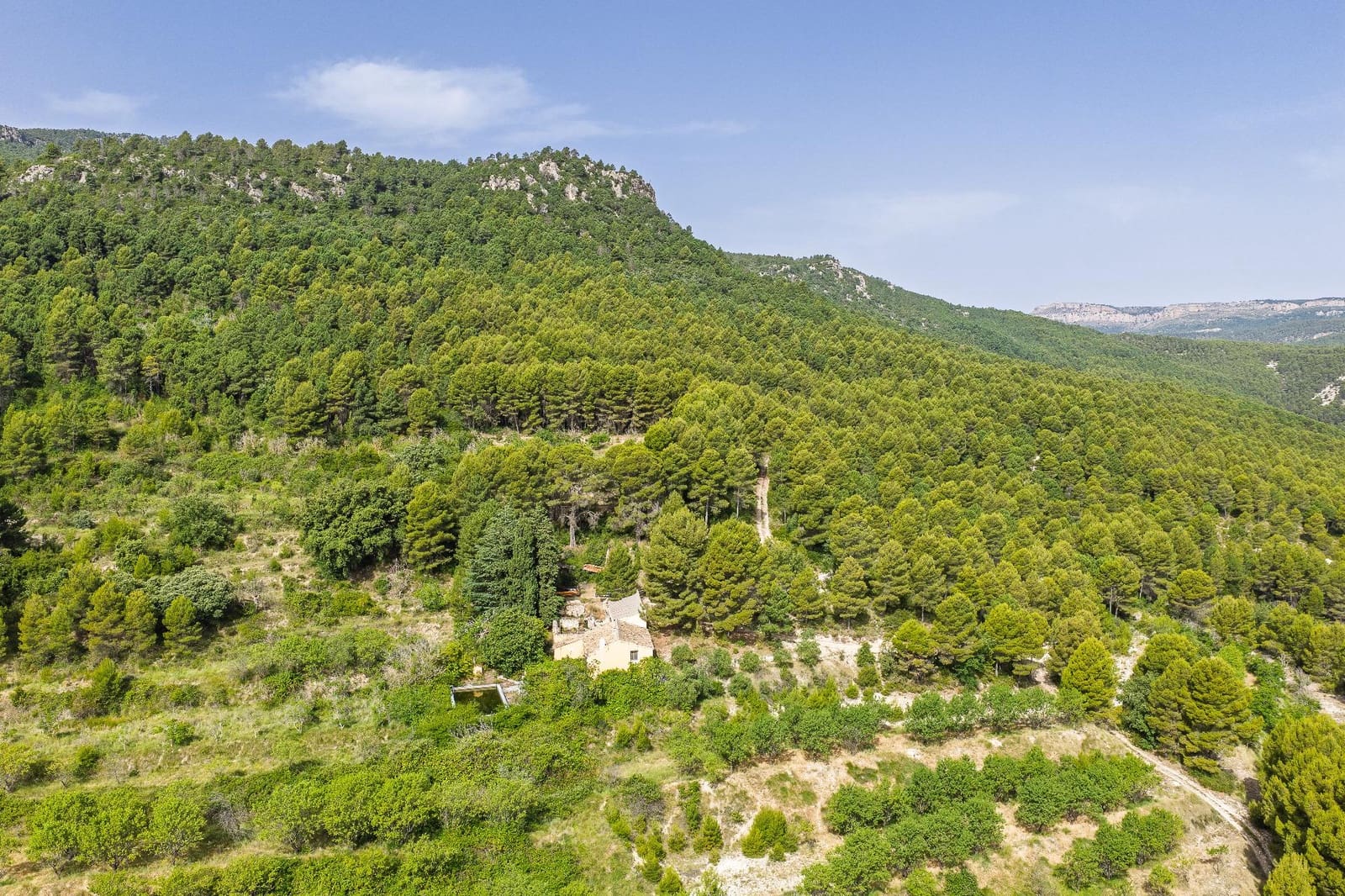 4 bedroom Finca/Country House for sale in Moratalla with pool - € 349,000 (Ref: 9929339)