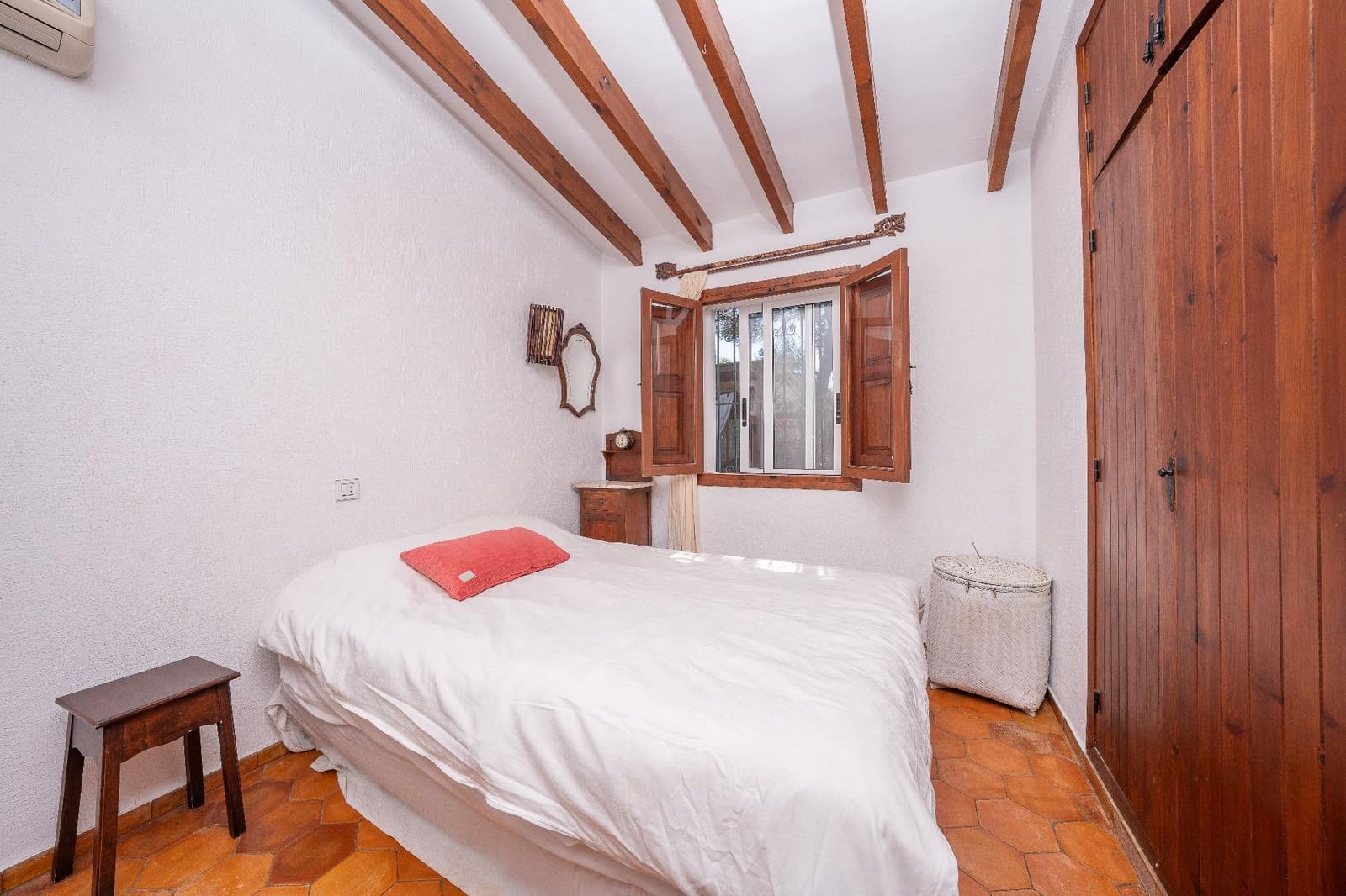 4 soveværelse Villa til salg i El Campello med swimmingpool garage - € 800.000 (Ref: 9929340)