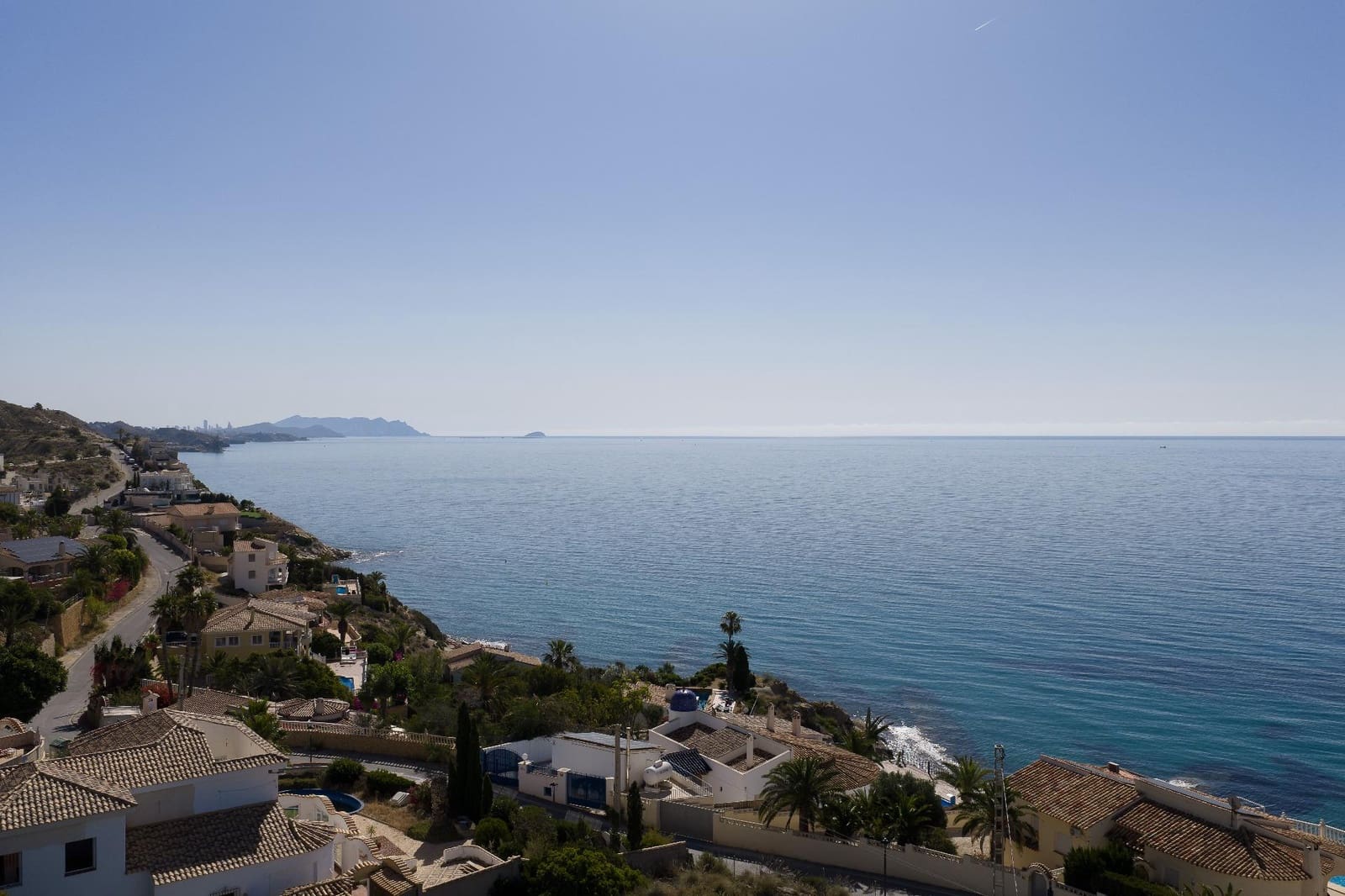 4 soveværelse Villa til salg i El Campello med swimmingpool garage - € 800.000 (Ref: 9929340)