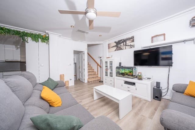 4 sypialnia Dom szeregowy na sprzedaż w Los Balcones - Los Altos, Torrevieja z basenem - 340 000 € (Ref: 9929341)