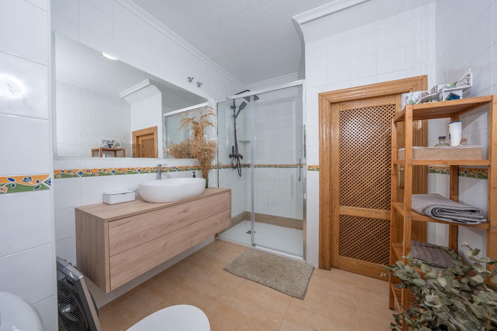 Adosado de 4 habitaciones en Torrevieja en venta con piscina - 340.000 € (Ref: 9929341)