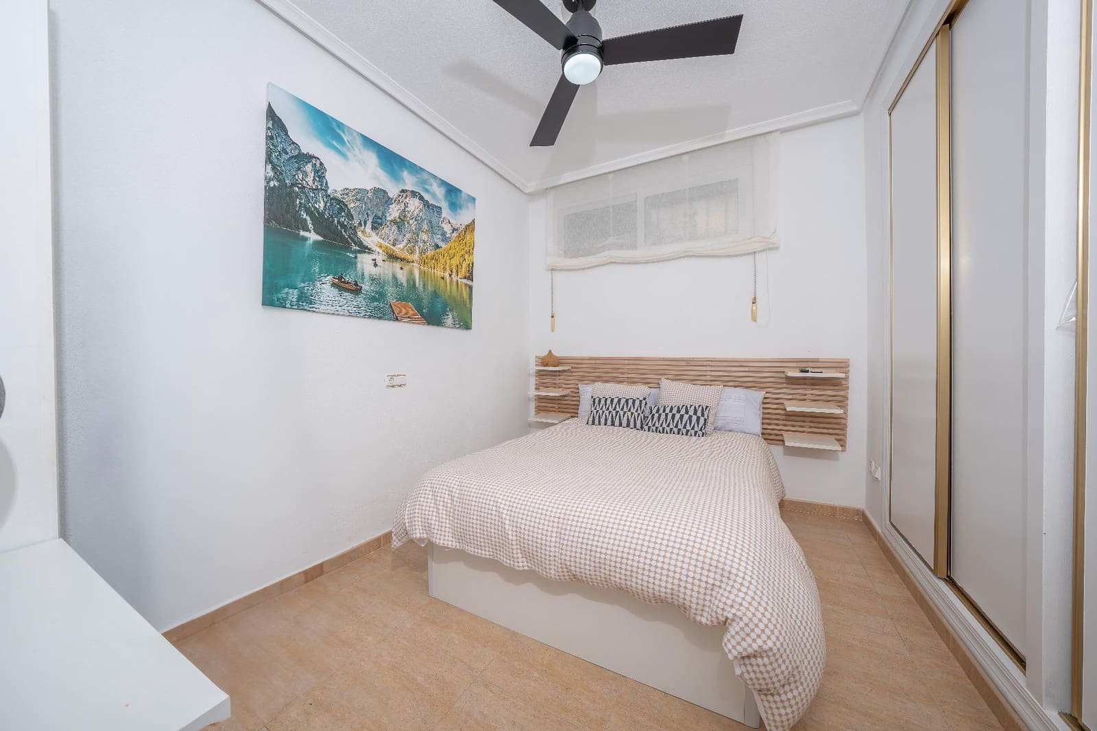 Adosado de 4 habitaciones en Torrevieja en venta con piscina - 340.000 € (Ref: 9929341)