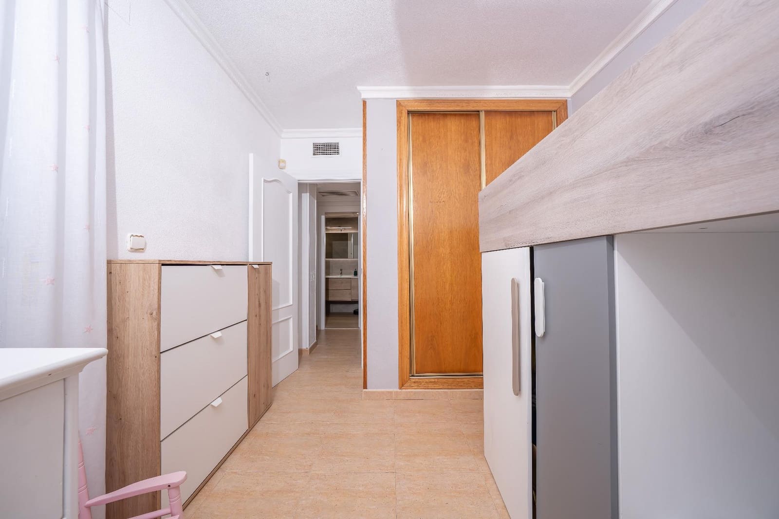 Adosado de 4 habitaciones en Torrevieja en venta con piscina - 340.000 € (Ref: 9929341)