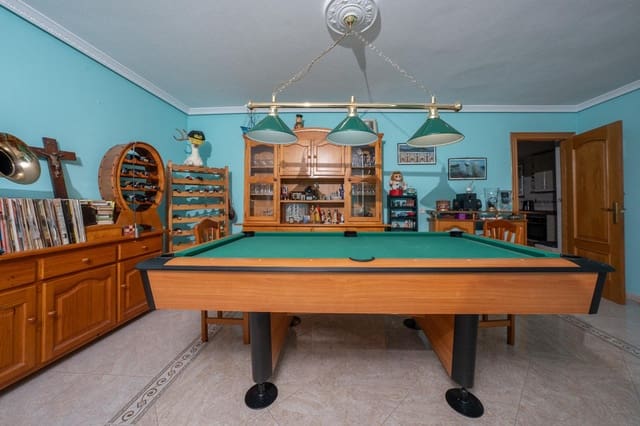 5 soveværelse Villa til salg i La Nucia med swimmingpool garage - € 999.000 (Ref: 9934167)