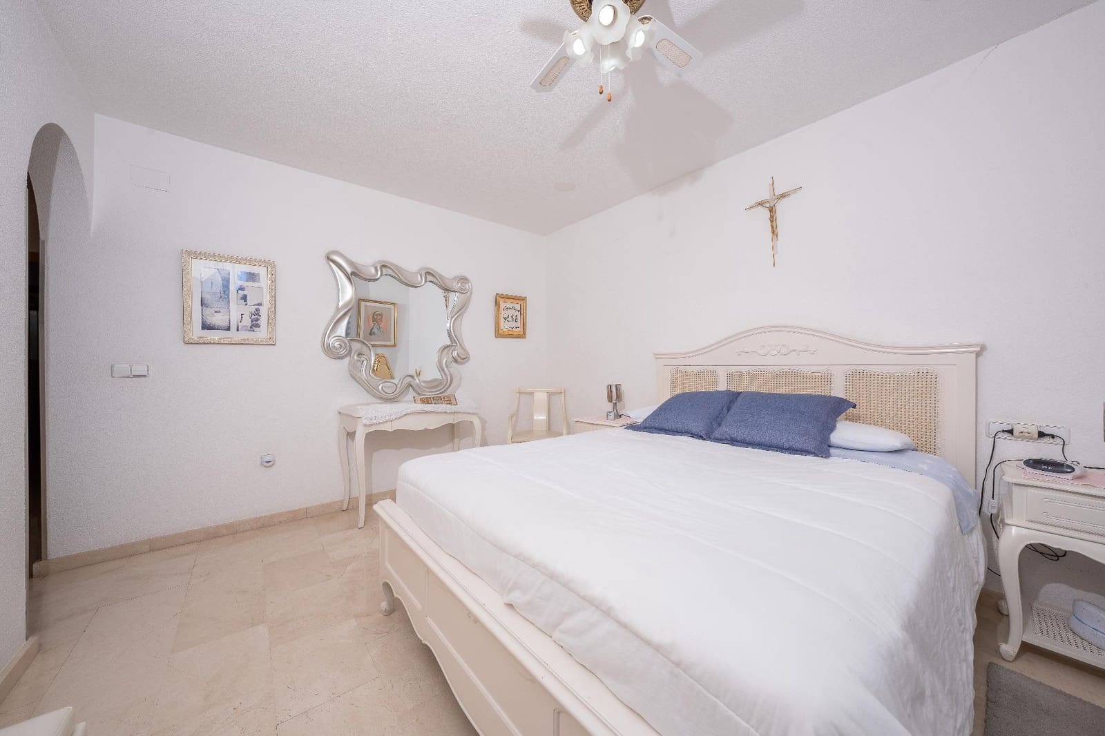 5 chambre Villa/Maison à vendre à La Nucia avec piscine garage - 899 000 € (Ref: 9934167)