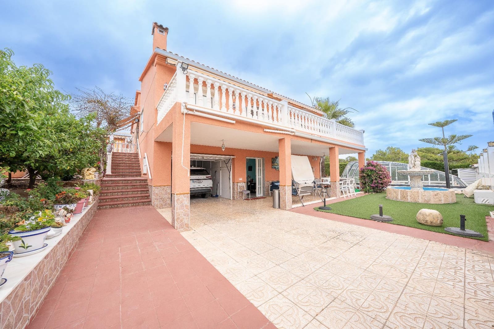 5 chambre Villa/Maison à vendre à La Nucia avec piscine garage - 899 000 € (Ref: 9934167)