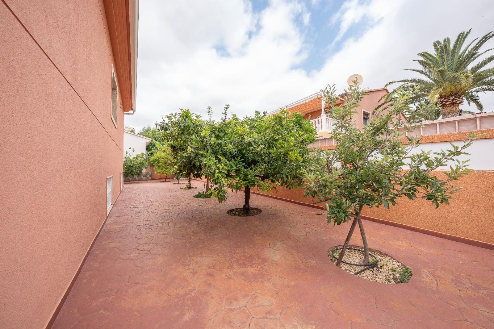 5 chambre Villa/Maison à vendre à La Nucia avec piscine garage - 899 000 € (Ref: 9934167)