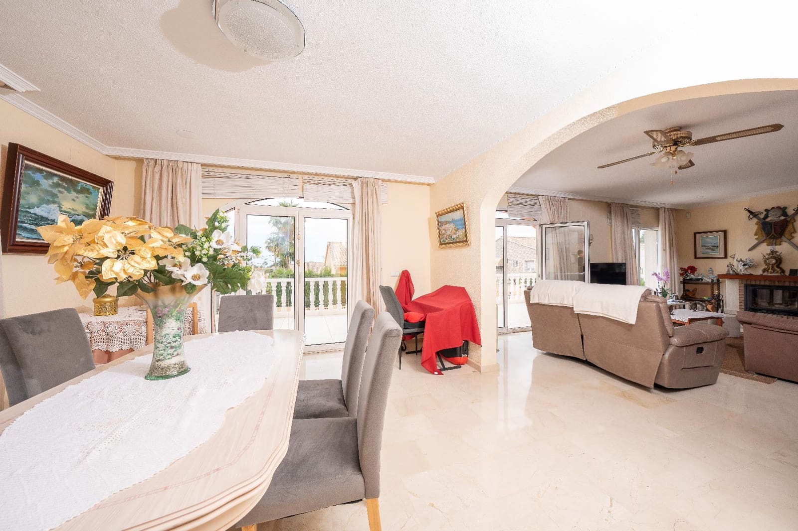 5 chambre Villa/Maison à vendre à La Nucia avec piscine garage - 899 000 € (Ref: 9934167)