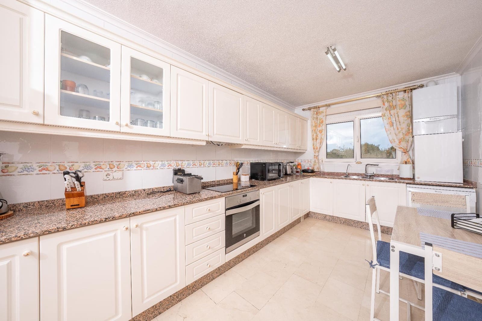 5 chambre Villa/Maison à vendre à La Nucia avec piscine garage - 899 000 € (Ref: 9934167)