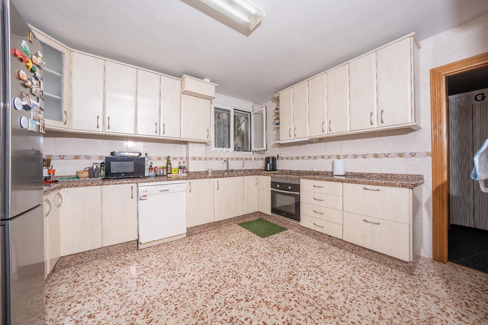 5 chambre Villa/Maison à vendre à La Nucia avec piscine garage - 899 000 € (Ref: 9934167)