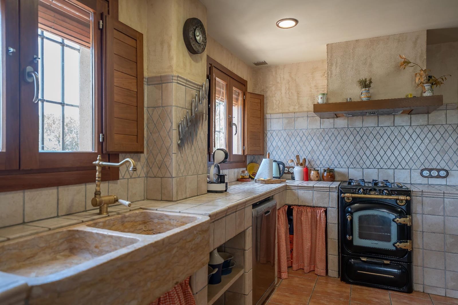 4 soveværelse Finca/Landehus til salg i Biar med garage - € 750.000 (Ref: 9936349)