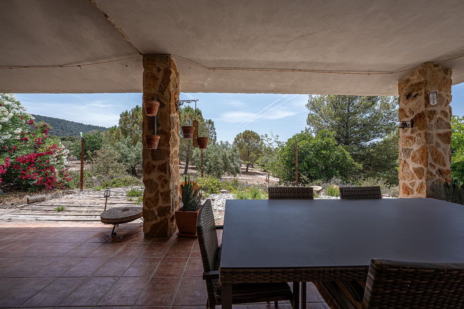 4 soveværelse Finca/Landehus til salg i Biar med garage - € 750.000 (Ref: 9936349)
