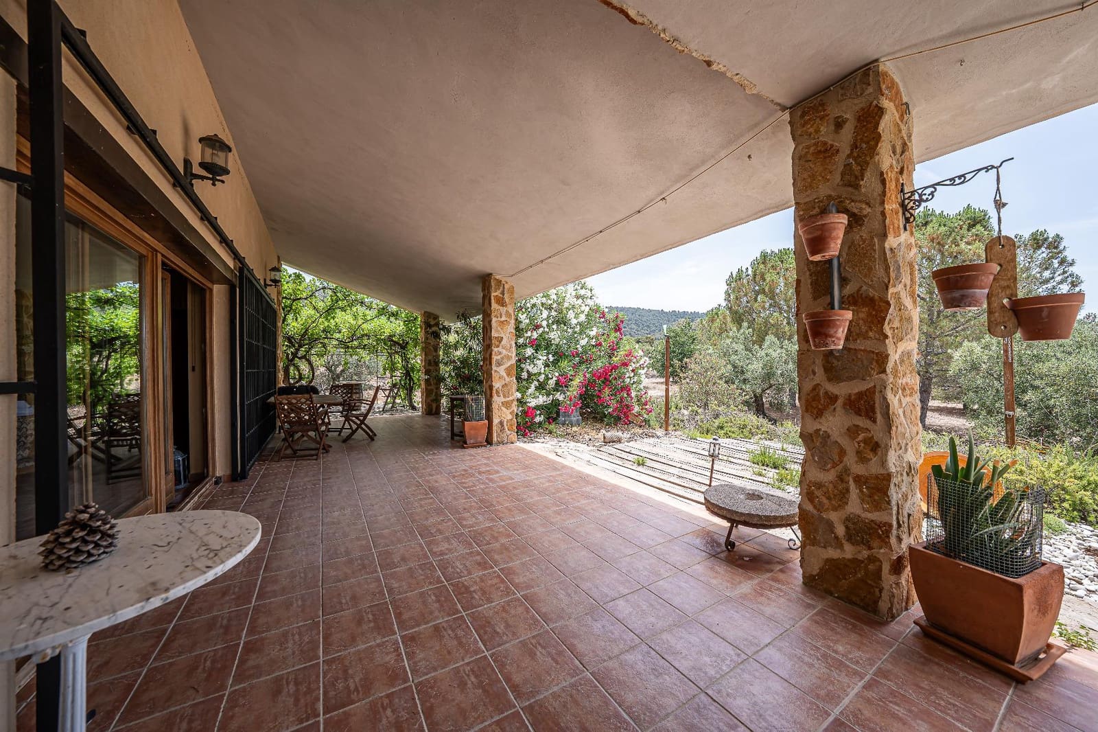 4 soveværelse Finca/Landehus til salg i Biar med garage - € 750.000 (Ref: 9936349)