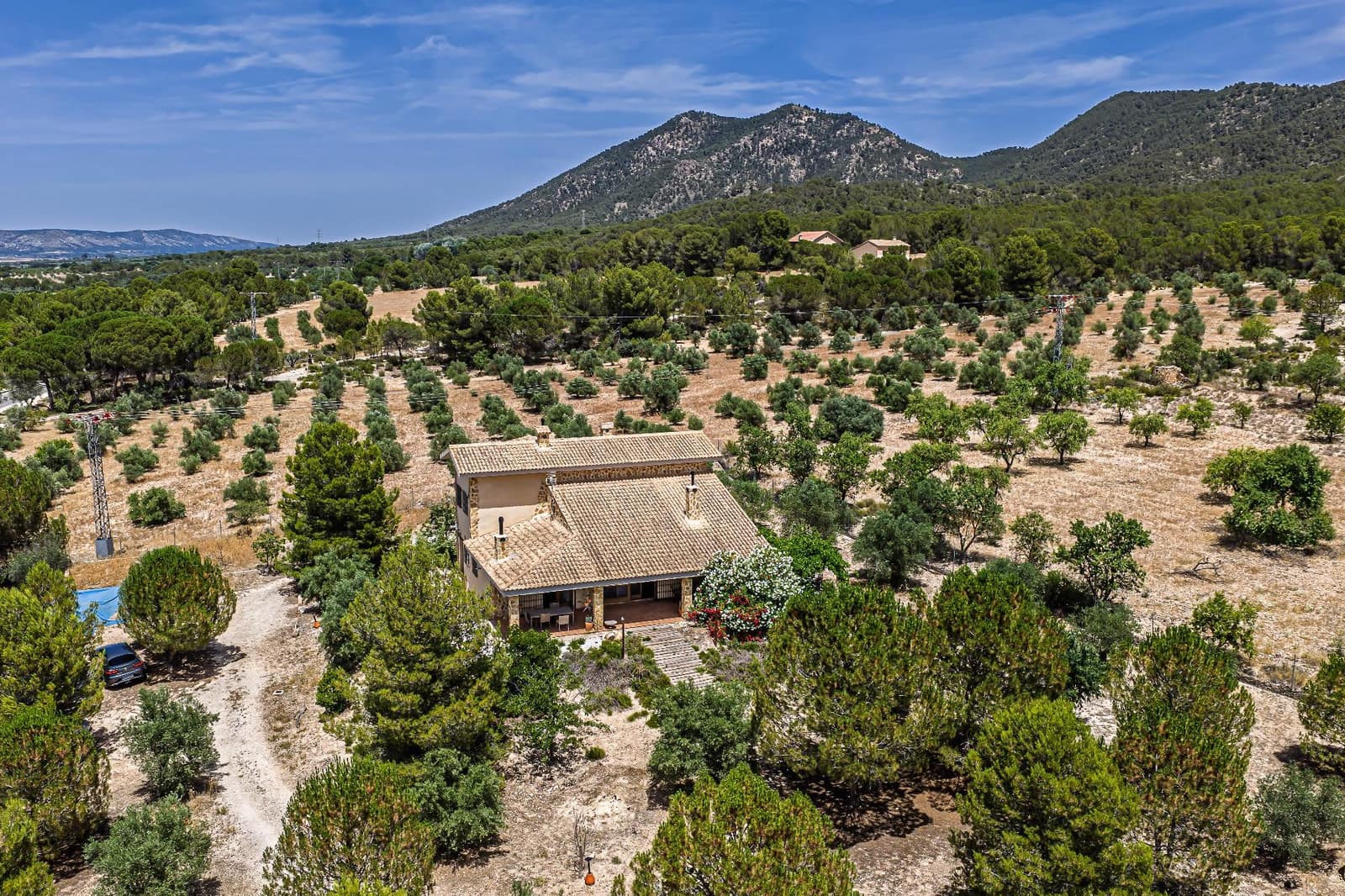 4 soveværelse Finca/Landehus til salg i Biar med garage - € 750.000 (Ref: 9936349)