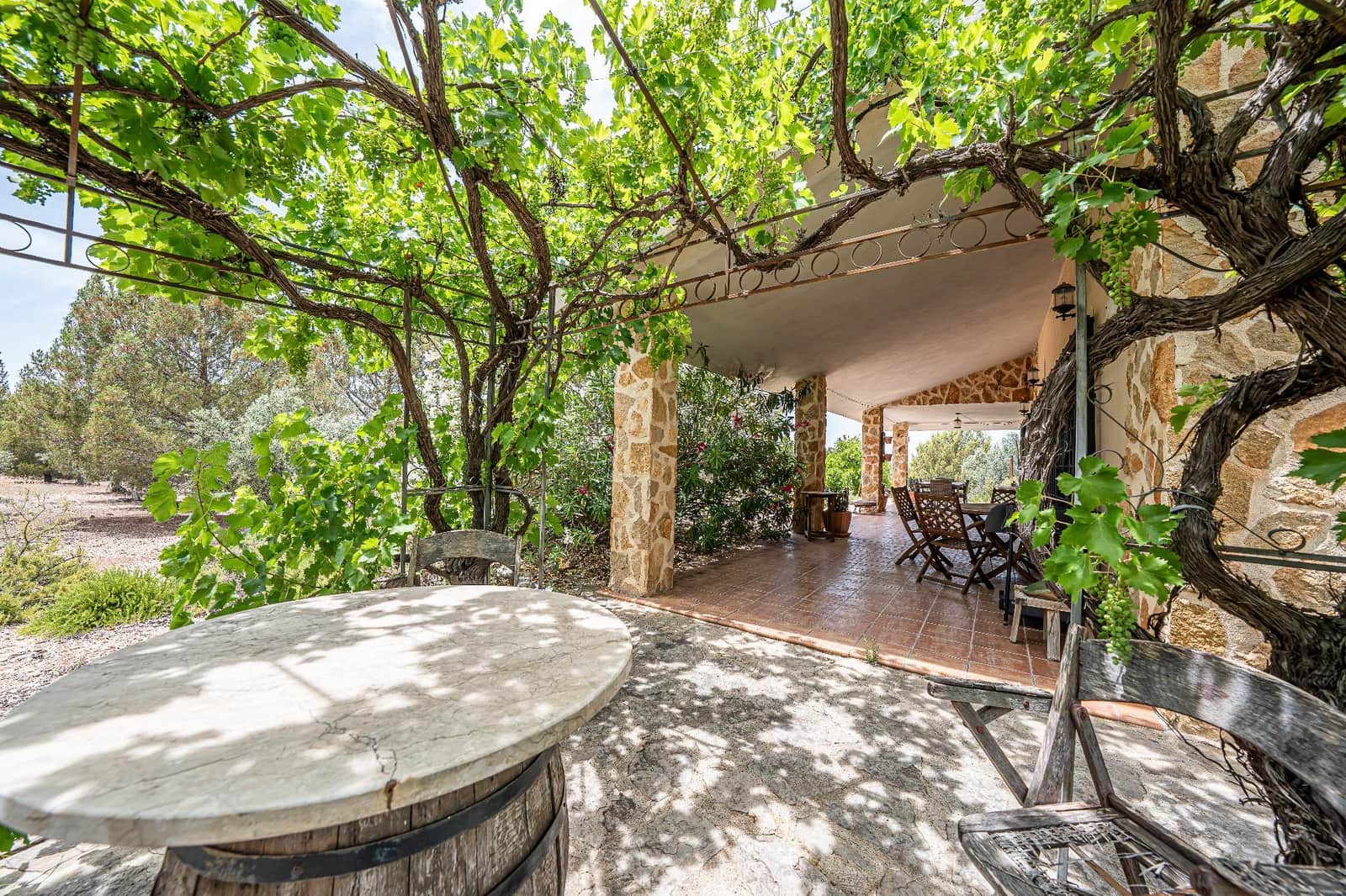 4 soveværelse Finca/Landehus til salg i Biar med garage - € 750.000 (Ref: 9936349)