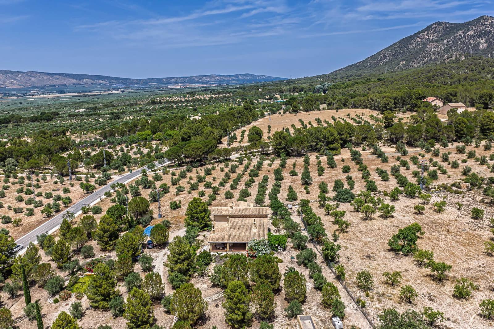 4 soveværelse Finca/Landehus til salg i Biar med garage - € 750.000 (Ref: 9936349)