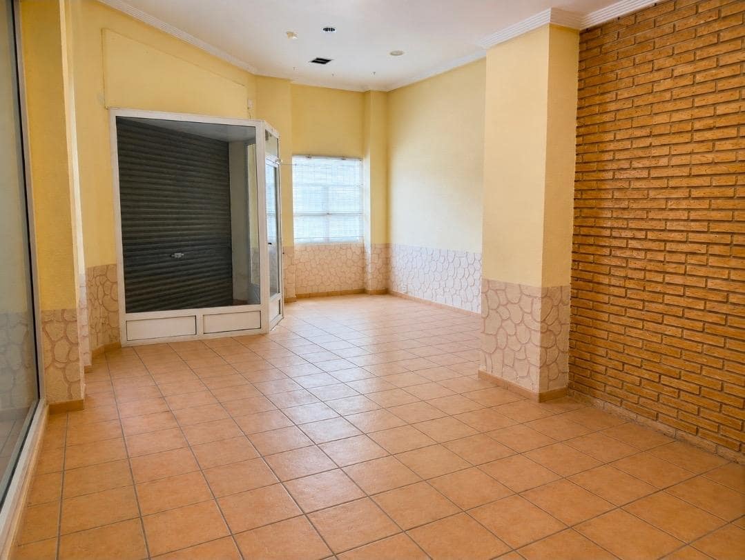 Erhverv til salg i Novelda - € 87.000 (Ref: 9936350)