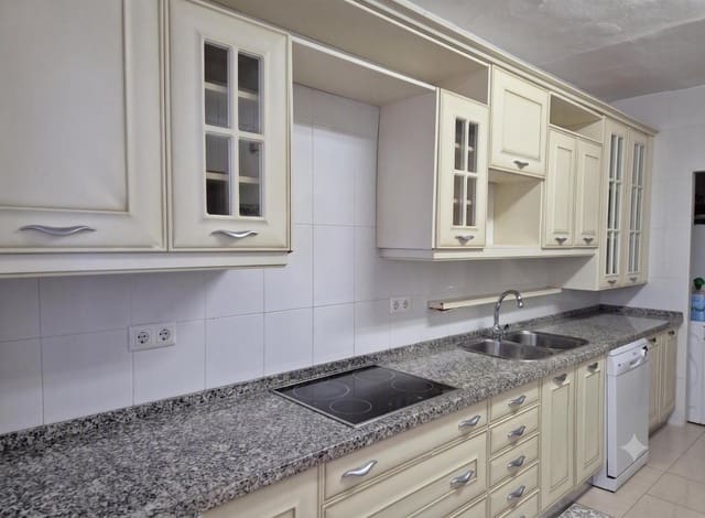3 soveværelse Semi-Rækkehus til salg i El Puerto de Santa María med swimmingpool - € 579.000 (Ref: 9939921)