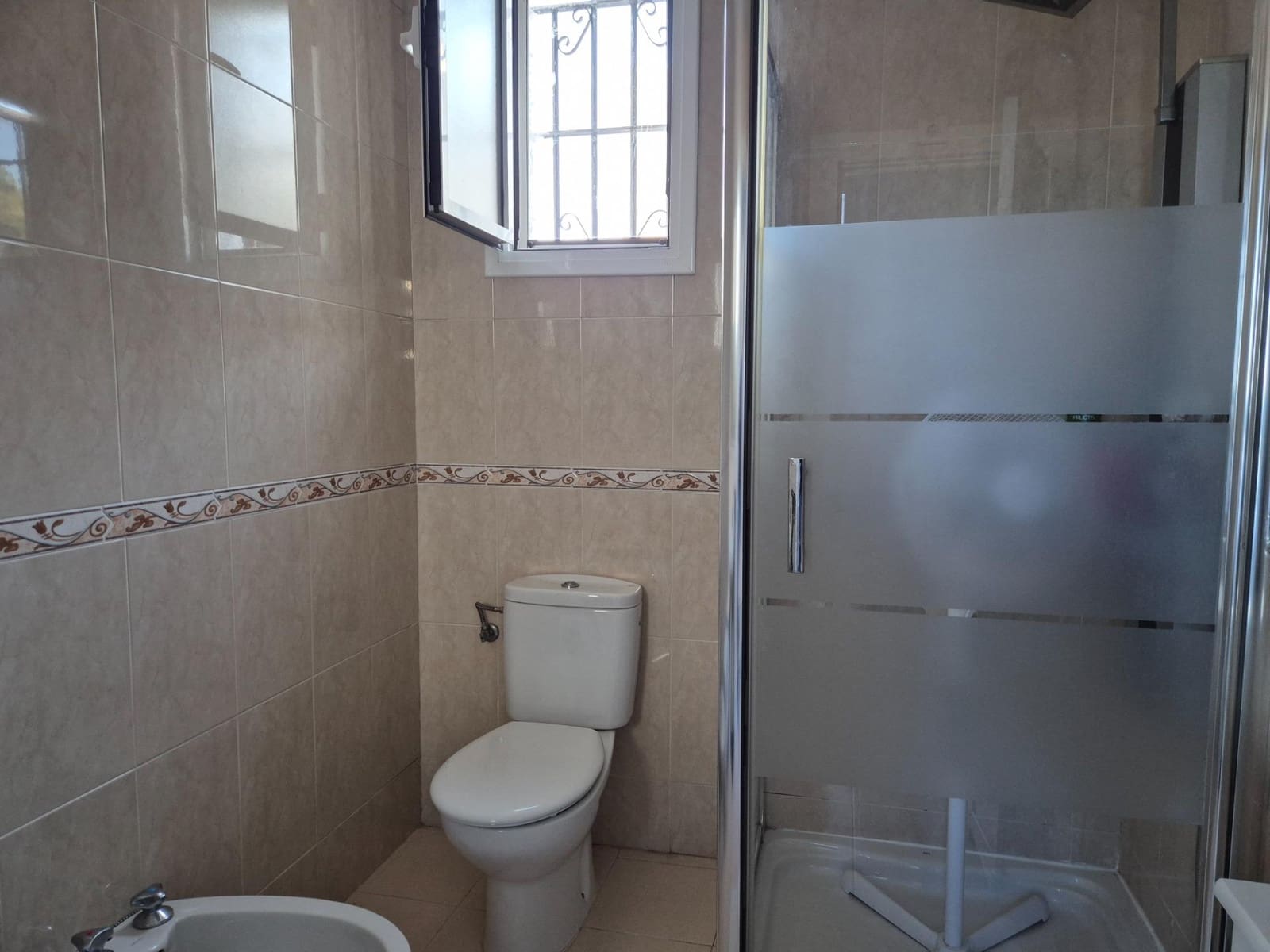 3 soveværelse Semi-Rækkehus til salg i El Puerto de Santa Maria med swimmingpool - € 579.000 (Ref: 9939921)