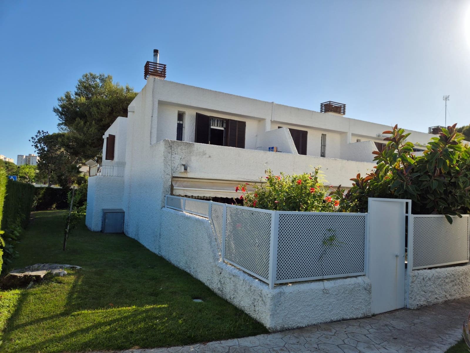 3 soveværelse Semi-Rækkehus til salg i El Puerto de Santa Maria med swimmingpool - € 579.000 (Ref: 9939921)