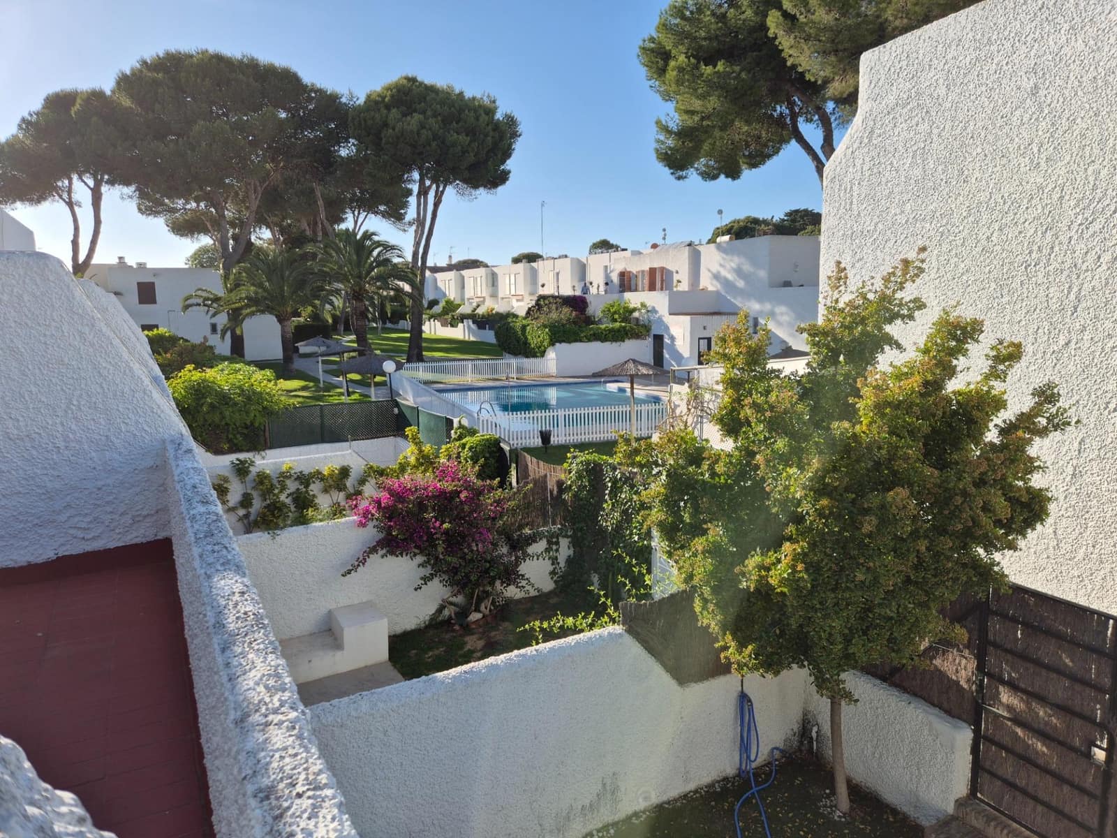 3 soveværelse Semi-Rækkehus til salg i El Puerto de Santa Maria med swimmingpool - € 579.000 (Ref: 9939921)
