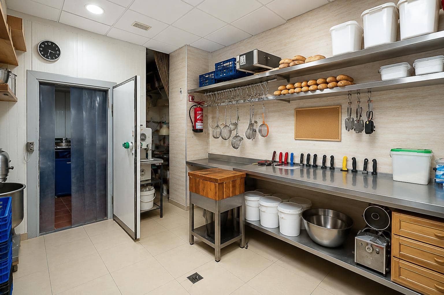Erhverv til salg i Orihuela - € 145.000 (Ref: 9945661)