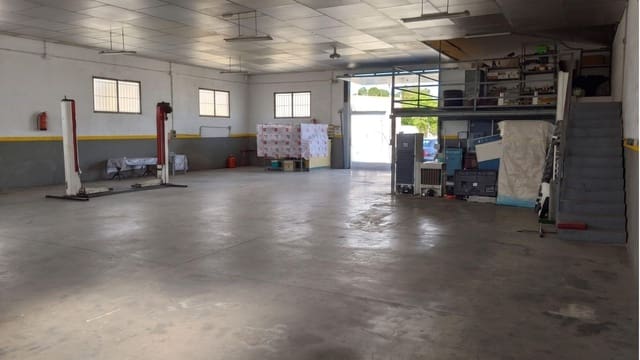 Firma/Unternehmen zu verkaufen in Matola, Elche / Elx mit Garage - 309.900 € (Ref: 9945662)