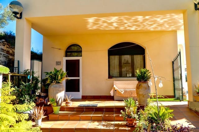 5 Zimmer Finca/Landgut zu verkaufen in Cocentaina mit Pool Garage - 695.000 € (Ref: 9945664)
