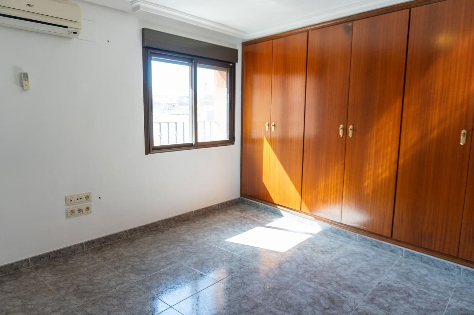 4 sypialnia Dom na sprzedaż w Cocentaina - 105 000 € (Ref: 9945666)