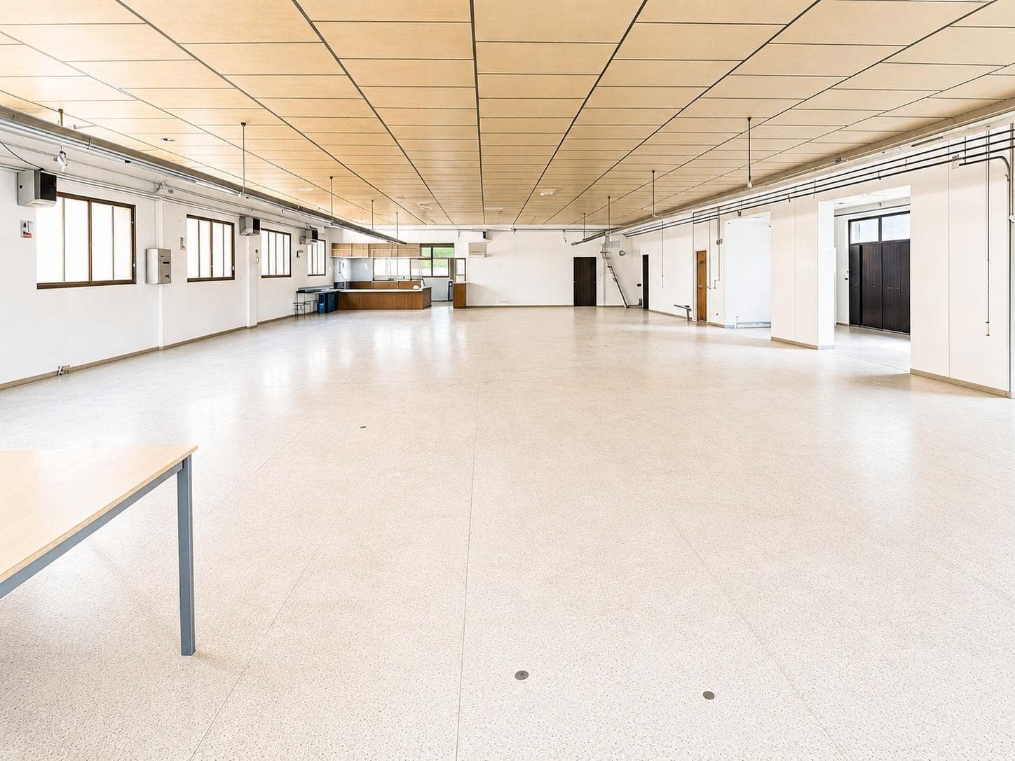 Företag till salu i Almansa - 250 000 € (Ref: 9949738)