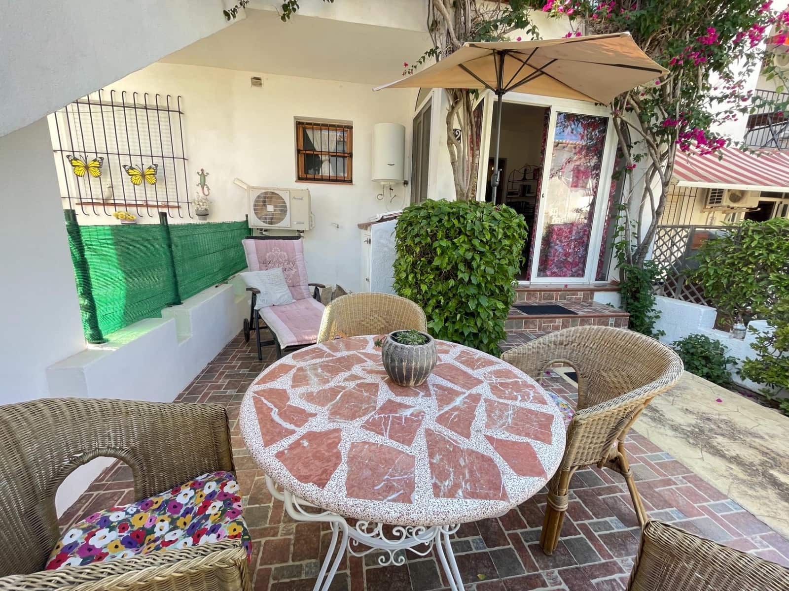 2 soverom Rekkehus til salgs i Los Balcones med svømmebasseng - € 165 000 (Ref: 9949742)
