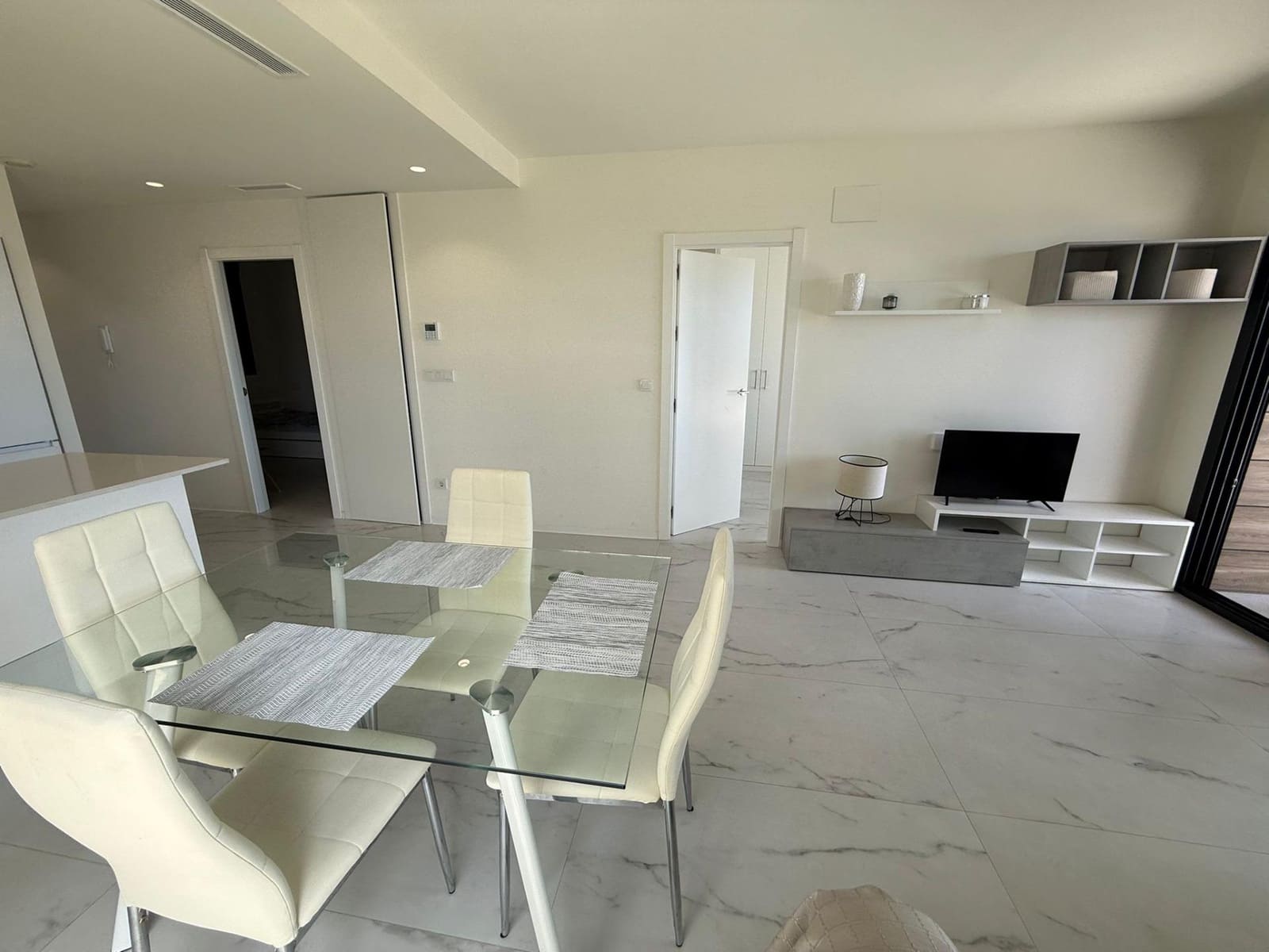 2 bedroom Apartment for rent in Finestrat with pool - € 1,650 (Ref: 9959756)