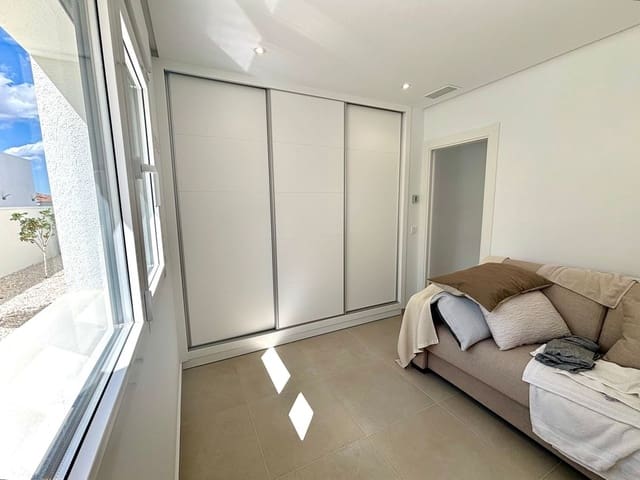 3 slaapkamer Villa te koop in Rojales met zwembad garage - € 504.000 (Ref: 9962645)
