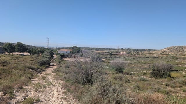 4 Zimmer Villa zu verkaufen in Elche / Elx mit Garage - 220.000 € (Ref: 9966614)