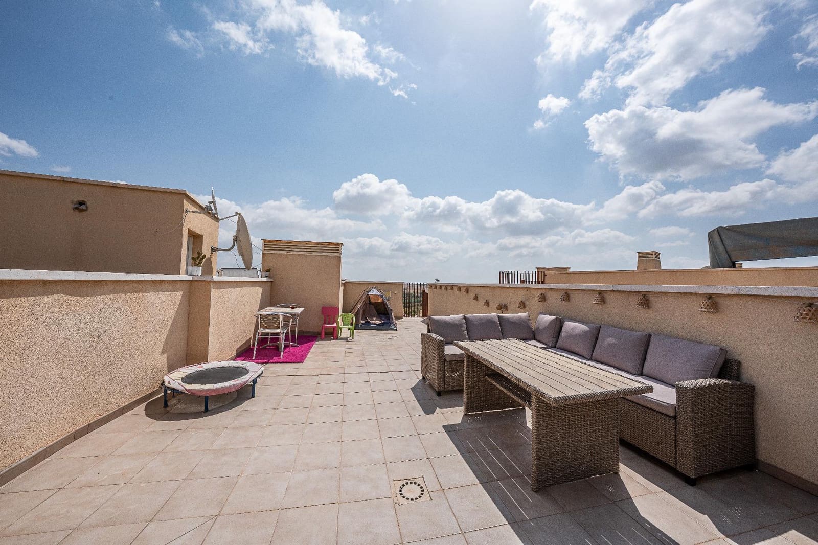 2 soveværelse Penthouse til salg i Gea y Truyols med swimmingpool garage - € 119.900 (Ref: 9973289)