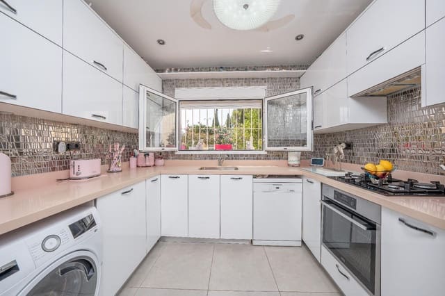 4 soverom Villa til salgs i Benissa med svømmebasseng garasje - € 885 000 (Ref: 9973292)