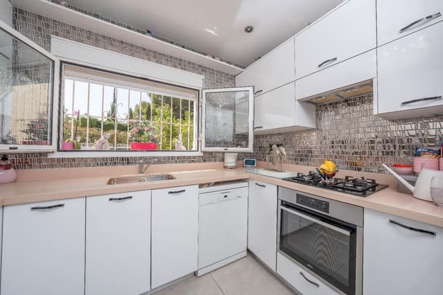 4 soverom Villa til salgs i Benissa med svømmebasseng garasje - € 885 000 (Ref: 9973292)