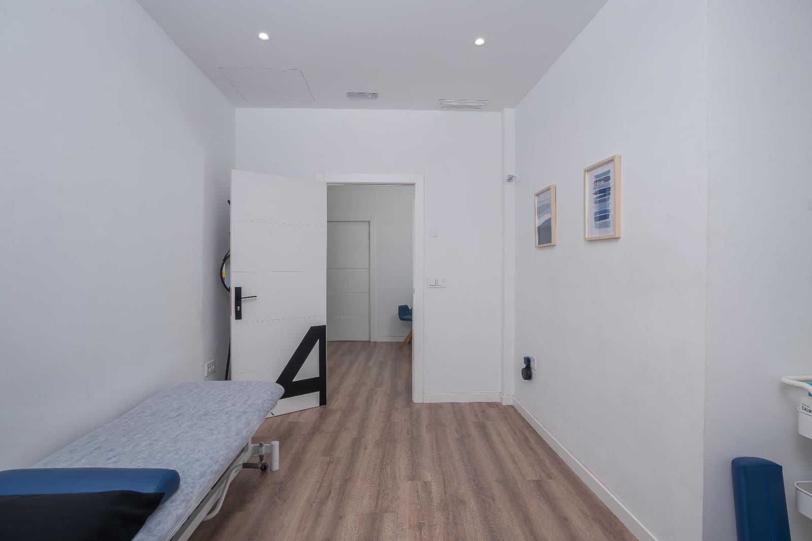 4 chambre Local Commercial à vendre à Alicante ville - 265 000 € (Ref: 9979122)